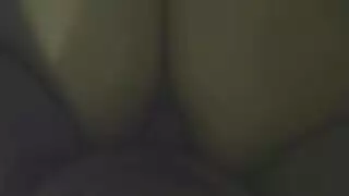 بي بي دبليو شقراء ممتلئة تتعرض لجنس شرجي بوضعية الكلب في شاحنة بيك أب