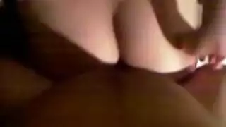 اتنين لحسو كسها وكيفوها