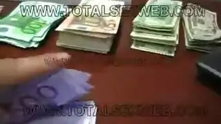 المراهقة تايلور تنتقم بجنس عنيف من خائنها