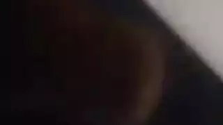 أوضة جنسية إباحية في الحظيرة مع جمال شاحب وأدوات رعاة بقر عضلية