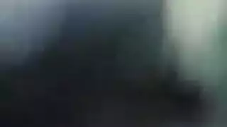 جدة ذات خبرة تأخذ قضيبًا كبيرًا لركبة جامحة