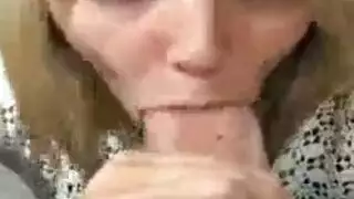 فعل إباحي علني: الوسيم يمارس الجنس العميق ويداعب فرجها الرطب