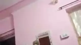 بورن مثلي خشن: بلطجي شاب يضرب مؤخرة رجل أكبر